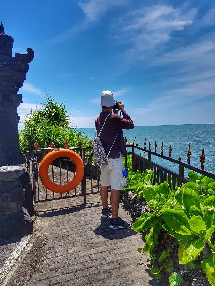 tanah lot illustration